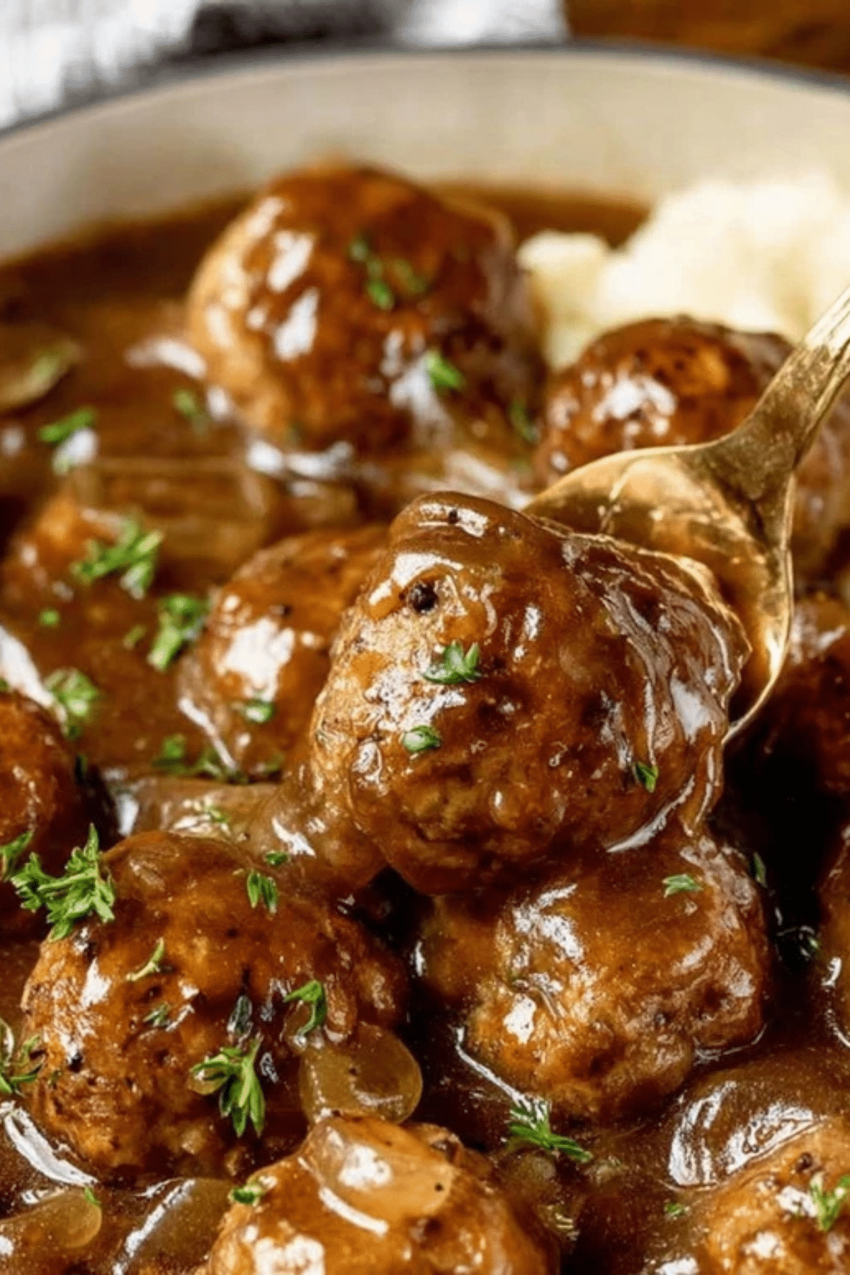 Meatballs and Gravy: The Ultimate Comfort Food Recipe - Recipes by Lucelle