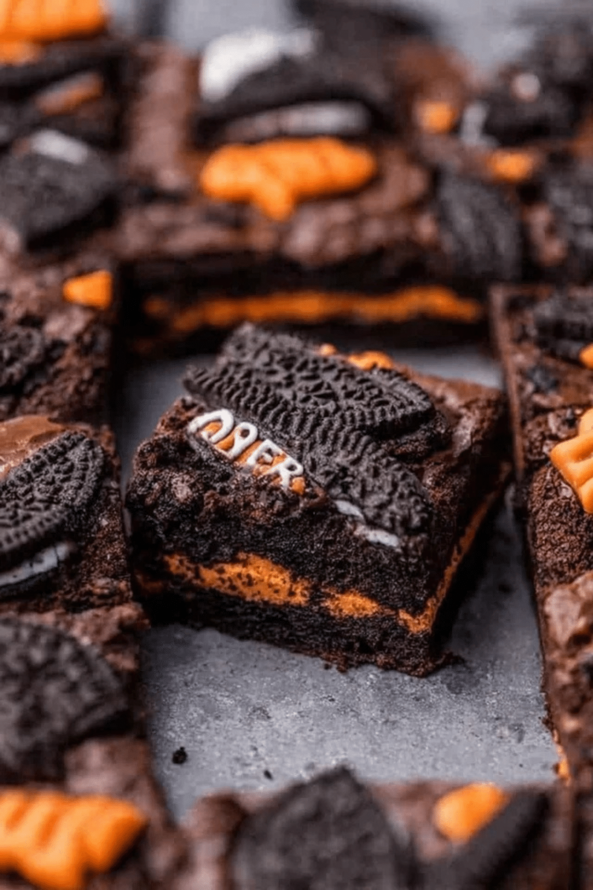 Halloween Oreo Brownies (4)
